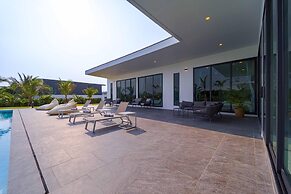 Luxury 5 Bedroom Pool Villa KH-C2