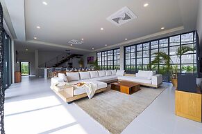 Luxury 5 Bedroom Pool Villa KH-C2
