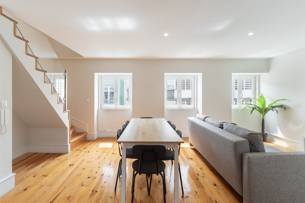 GRA A Duplex With A View by Homing