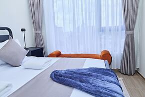 Ivory By Edmor Suites