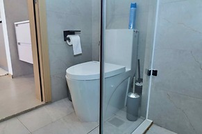 Ivory By Edmor Suites