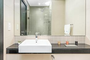 Gala Guests - Silverene Tower Apartments