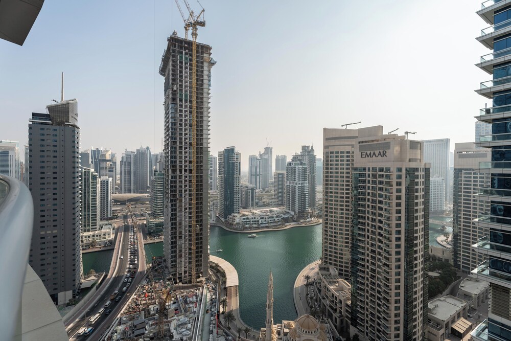Gala Guests - Skyview Tower Living