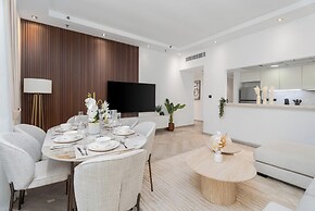Gala Guests - Skyview Tower Living