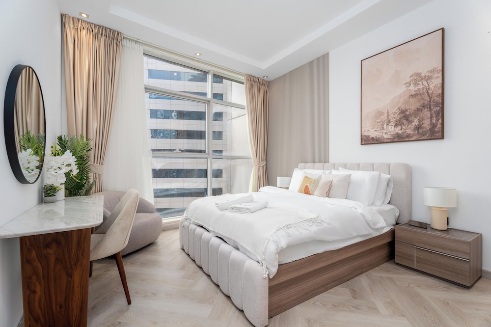 Gala Guests - Skyview Tower Living