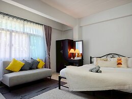 Xin Hotel at Udomsuk 29