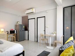 Xin Hotel at Udomsuk 29