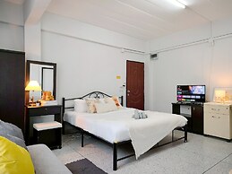 Xin Hotel at Udomsuk 29