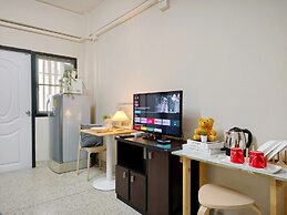Xin Hotel at Udomsuk 29