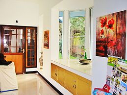 Seaview Apartments