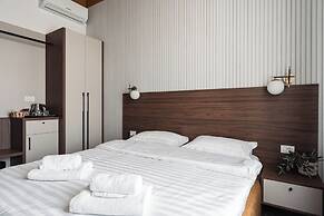 BOUL ROSU RESIDENCE free parking