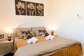 Cozy 2bdr Apart In Bugibba Square
