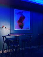 Planet Motel