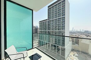 Modern 1BR Apartment with City View