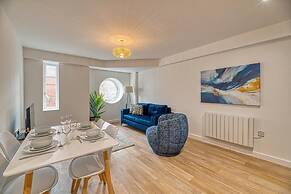 Alexander House by Guestz