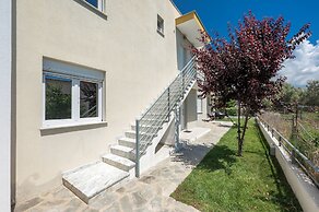 SLV Danai 7 Apartments