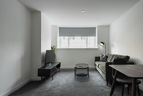 City Point Apartments by Guestz