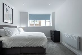 City Point Apartments by Guestz