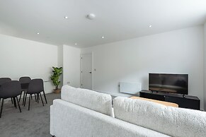 City Point Apartments by Guestz