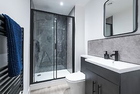 City Point Apartments by Guestz