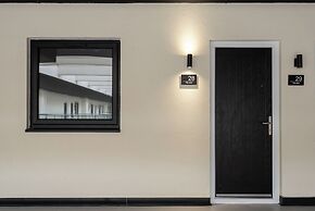City Point Apartments by Guestz