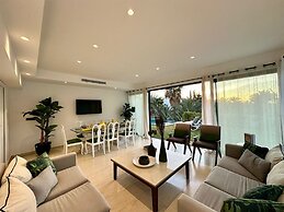 Gold Palms 4 Bedroom Villa