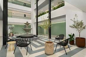 The Sage Luxury Studio714 Sea Point CPT