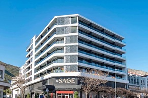The Sage Queen Bed Studio 711 Sea Point CPT