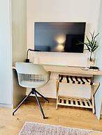 The Sage Queen Bed Studio 711 Sea Point CPT