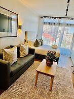 The Sage Queen Bed Studio 711 Sea Point CPT