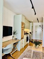 The Sage Queen Bed Studio 711 Sea Point CPT