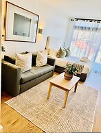 The Sage Queen Bed Studio 711 Sea Point CPT