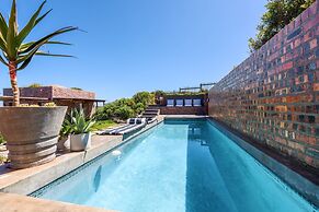 Yzerfontein 3 Bed House With Pool Sea Views