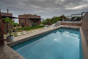 Yzerfontein 3 Bed House With Pool Sea Views