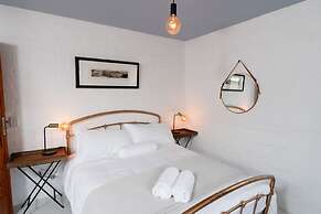 Yzerfontein 3 Bed House With Pool Sea Views