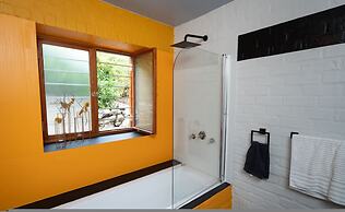 Yzerfontein 3 Bed House With Pool Sea Views