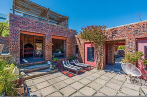 Yzerfontein 3 Bed House With Pool Sea Views