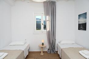 MZ Mykonos Rock