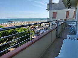 Cozy Accommodation With sea View Terrace