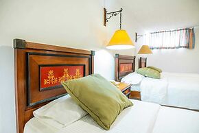 REAL HOTEL