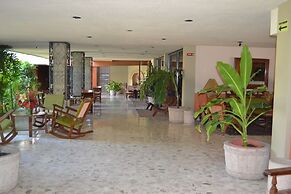 REAL HOTEL