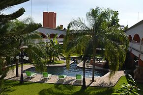 REAL HOTEL