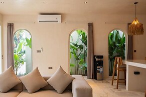 MAYIKI BOUTIQUE HOTEL