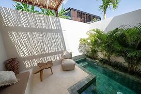 MAYIKI BOUTIQUE HOTEL