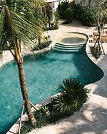 MAYIKI BOUTIQUE HOTEL