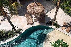 MAYIKI BOUTIQUE HOTEL