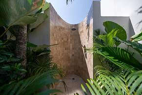 MAYIKI BOUTIQUE HOTEL