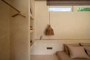 MAYIKI BOUTIQUE HOTEL