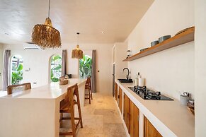 MAYIKI BOUTIQUE HOTEL