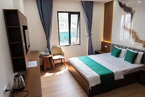 12 Ao Ca Hotel